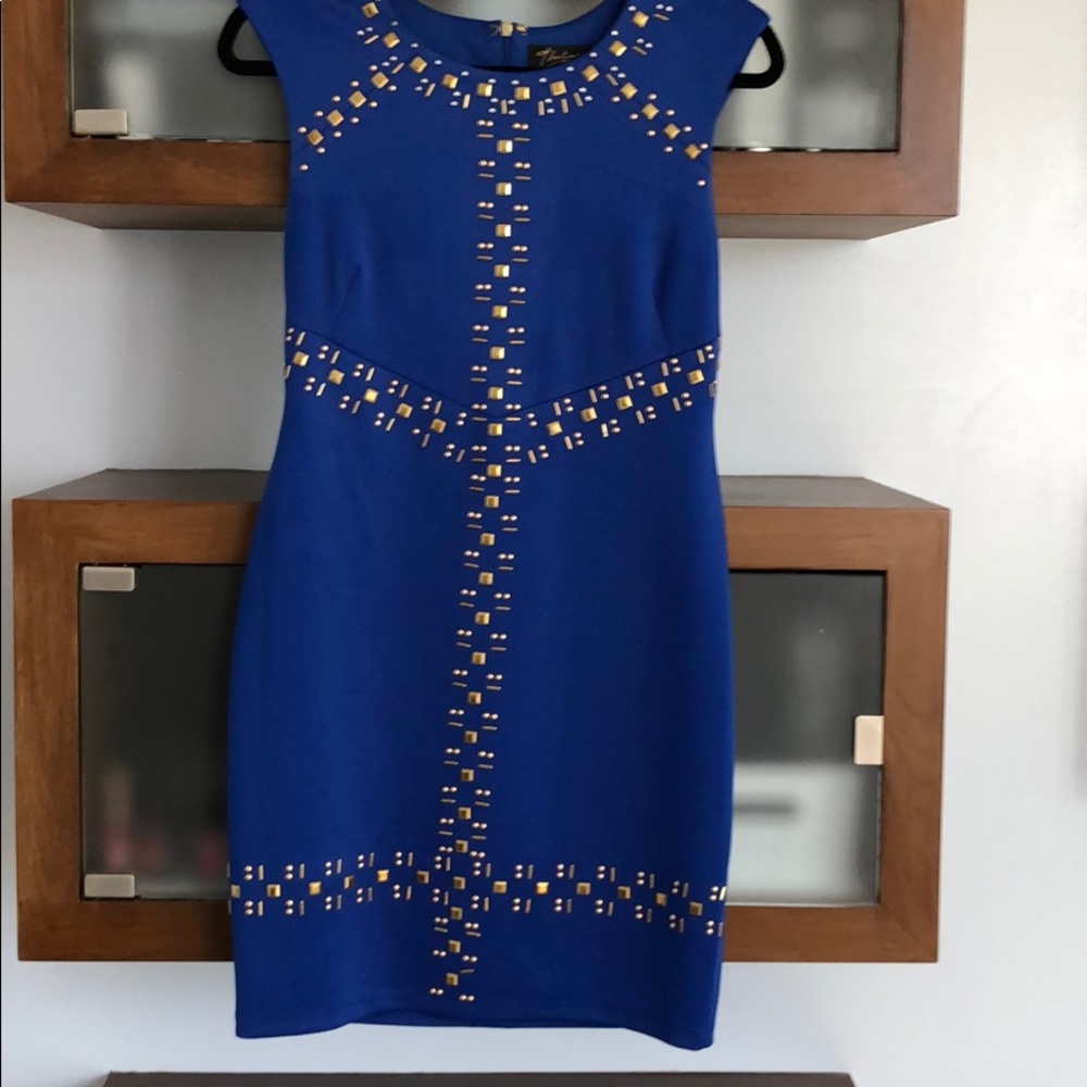 Dress - Picture 3 of 5